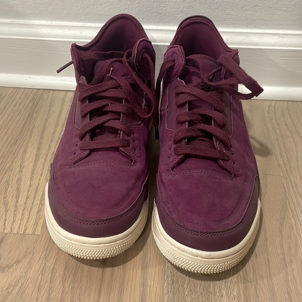 Nike Jordan 3 Sneakers